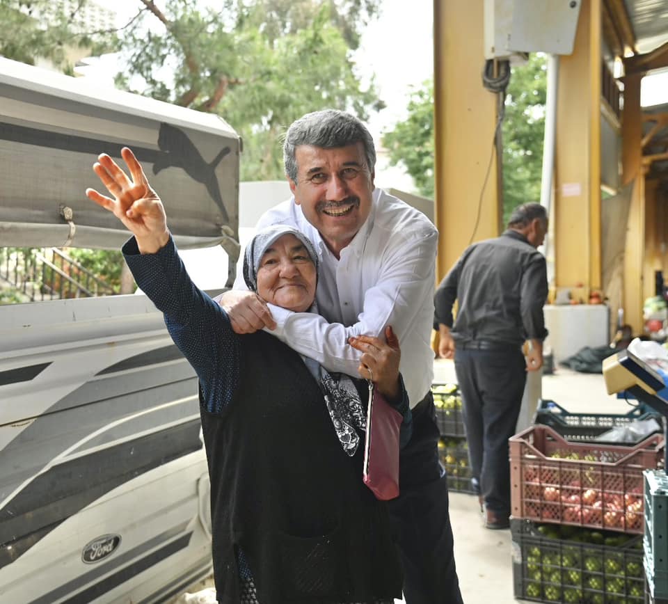 Cumhur İttifakı İlçe Başkanları ve Belediye Başkanından Anamur’da Pazar Ziyareti..