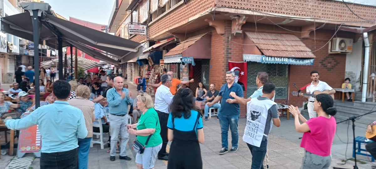 ADD Anamur’da YSK Öğrencilerine Moral Motivasyon İçin Müzik Dinletisi Organize Etti..
