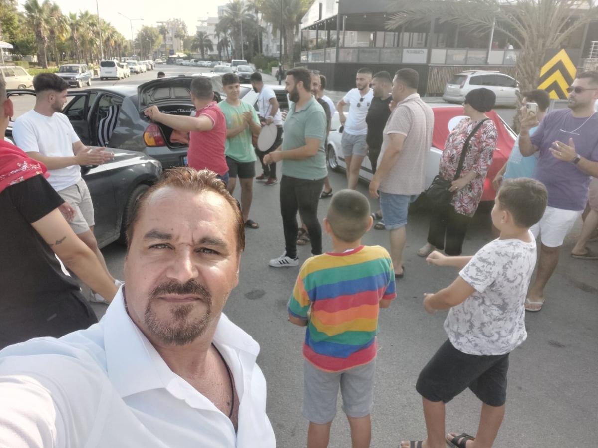 Gazeteci Garip Oğlunu Askere Uğurladı..