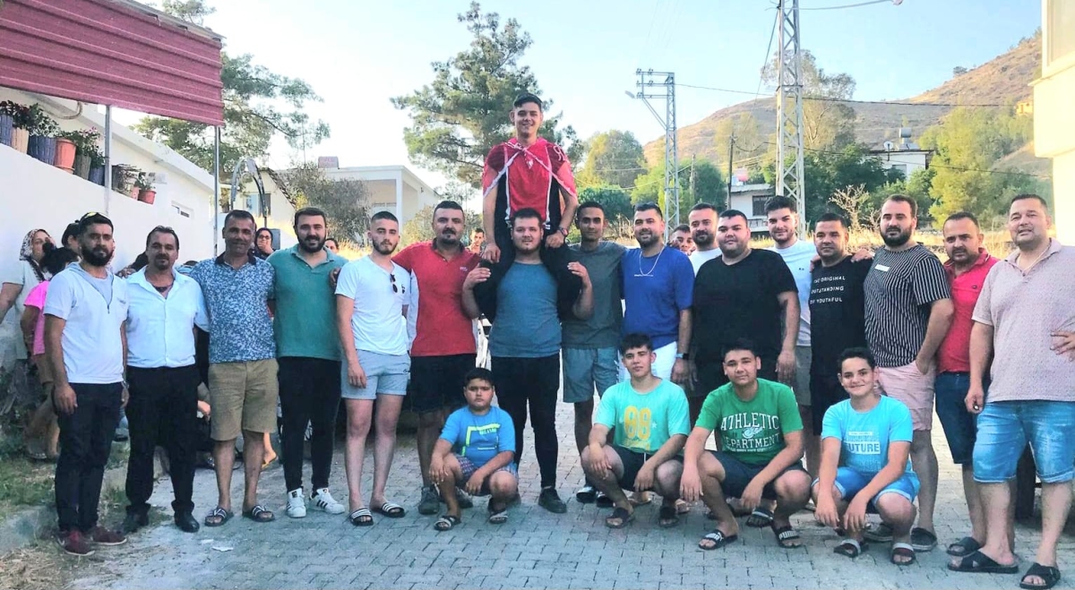 Gazeteci Garip Oğlunu Askere Uğurladı..
