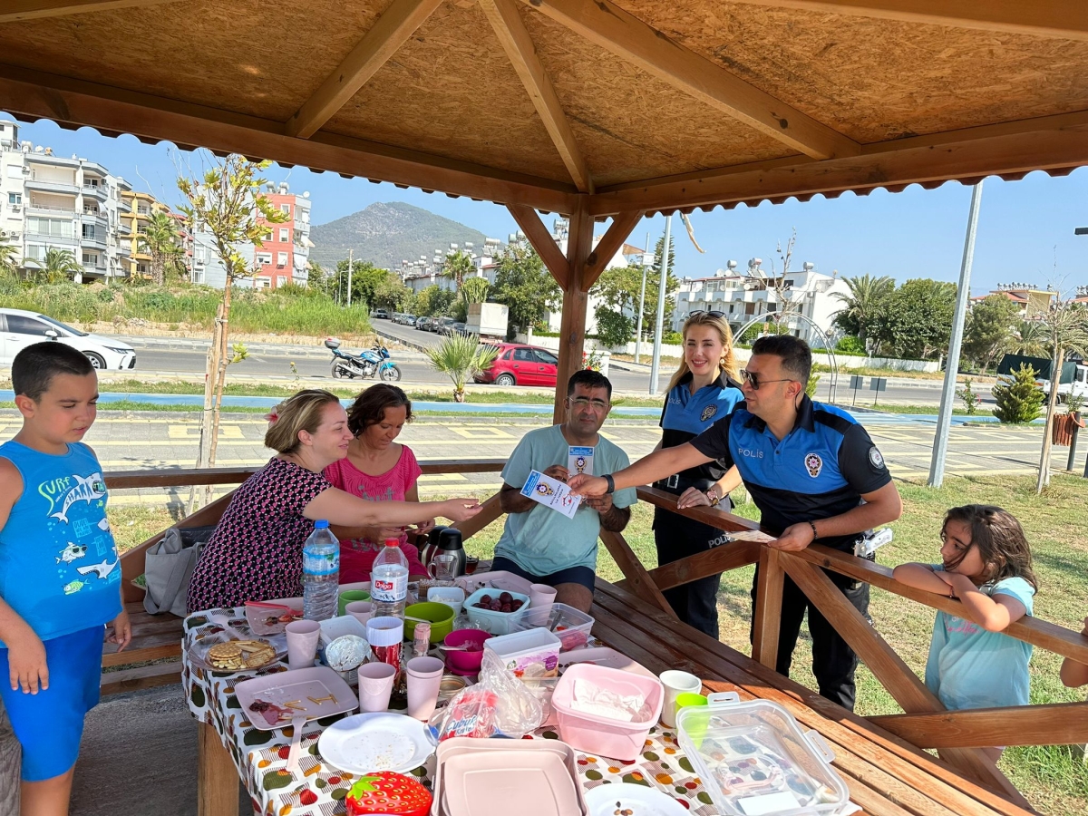 Anamur Polisi Vatandaşları Suda Boğulma Konusunda Uyardı.