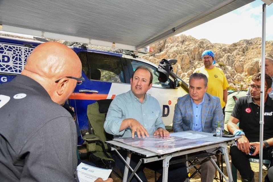 Mersin Valisi Pehvihan Morca Mağarasındaki Tahliye Çalışmalarını Yerinde İnceledi..