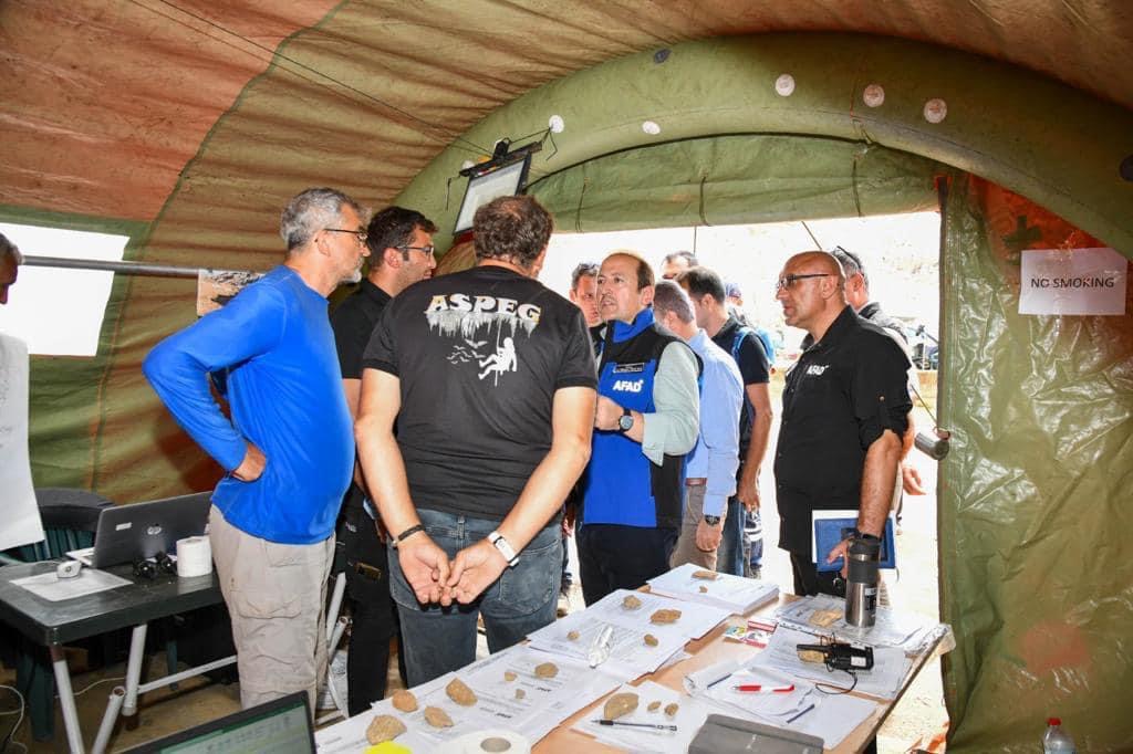 Mersin Valisi Pehvihan Morca Mağarasındaki Tahliye Çalışmalarını Yerinde İnceledi..