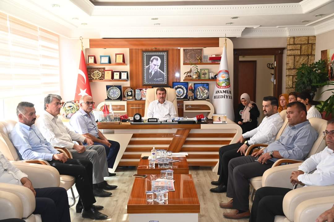 Milliyetçi Hareket Partisi İlçe Başkanı Mehmet Yayla Mazbatasını Aldı..