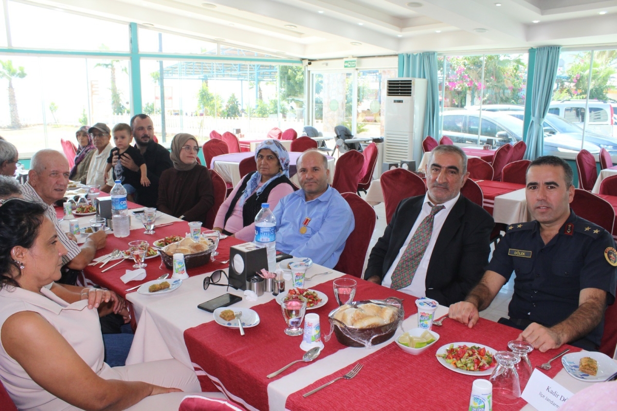 19 Eylül Gaziler Günü İlçemizde Çelenk Sunma Töreni ile Kutlandı