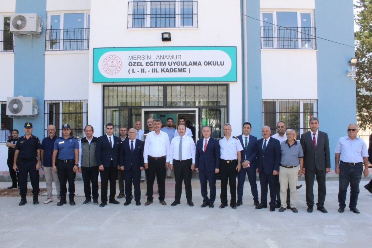Mersin Valisi Ali Hamza Pehlivan Anamur’da Bir Takım İncelemeler ve Temaslarda bulundu.