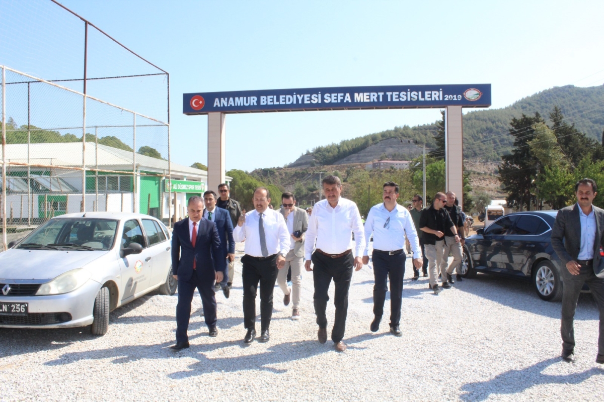 Mersin Valisi Ali Hamza Pehlivan Anamur’da Bir Takım İncelemeler ve Temaslarda bulundu.