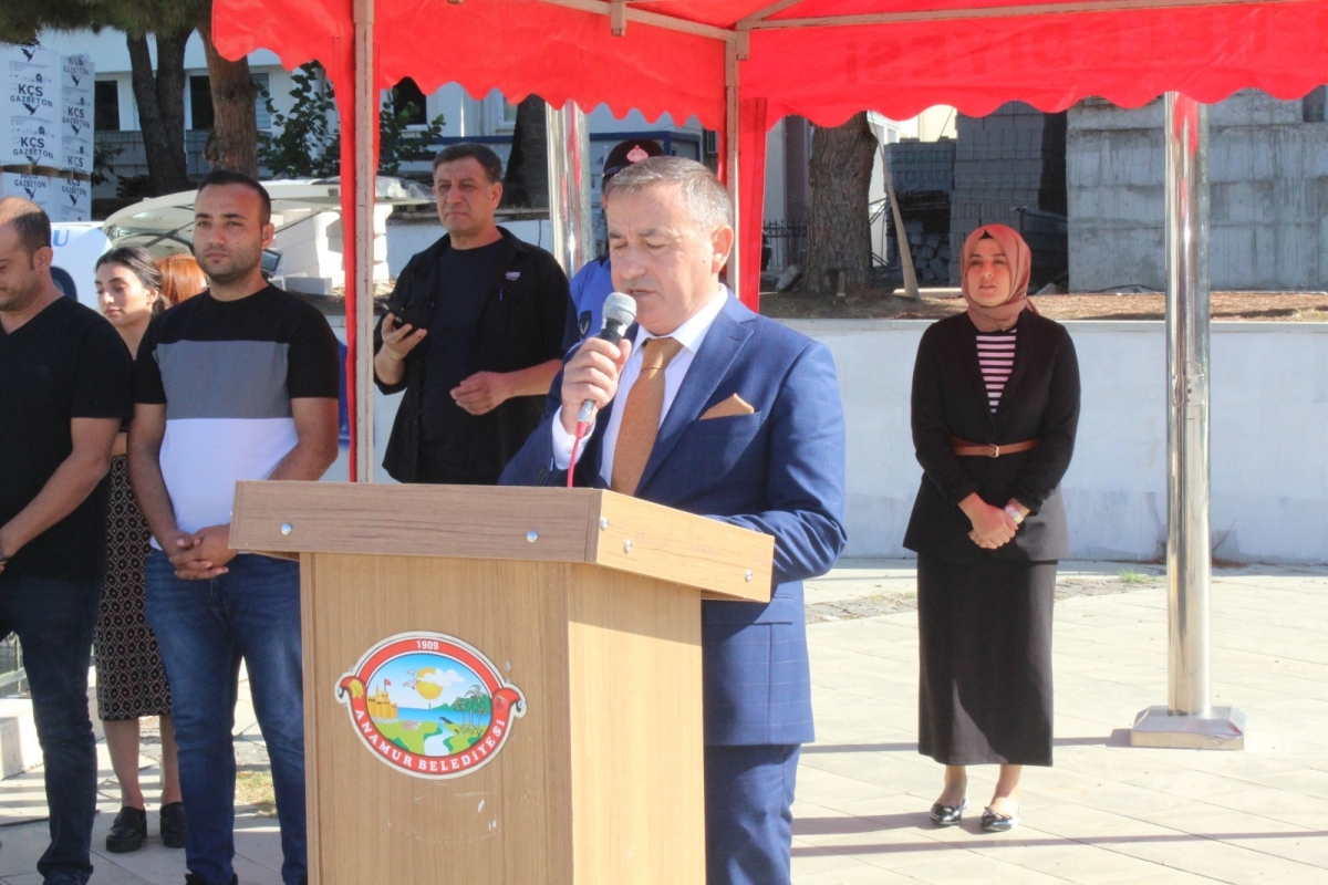 19 Ekim Muhtar Günü Dolayısıyla Anamur’da Çelenk Sunma Töreni Düzenlendi.