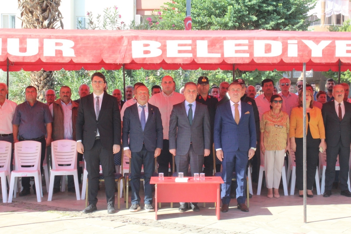 19 Ekim Muhtar Günü Dolayısıyla Anamur’da Çelenk Sunma Töreni Düzenlendi.