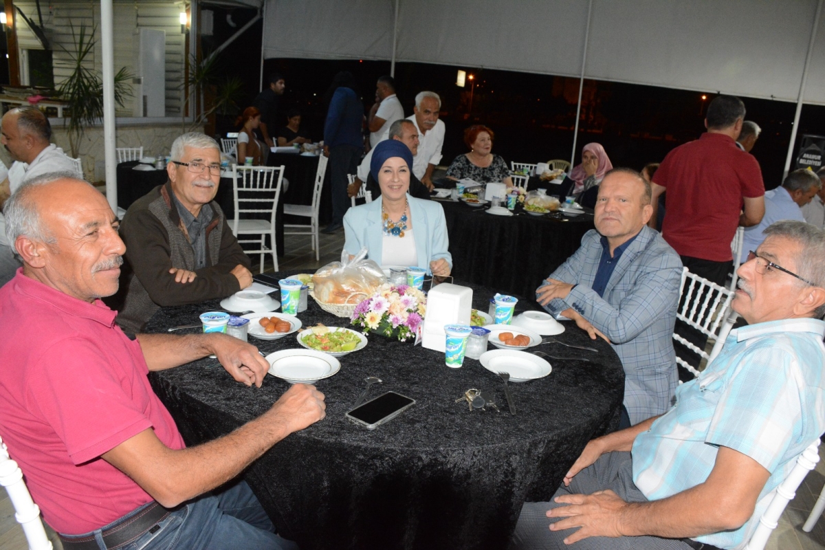 Başkan Kılınç 56 Mahalle Muhtarına Resepsiyon Verdi..