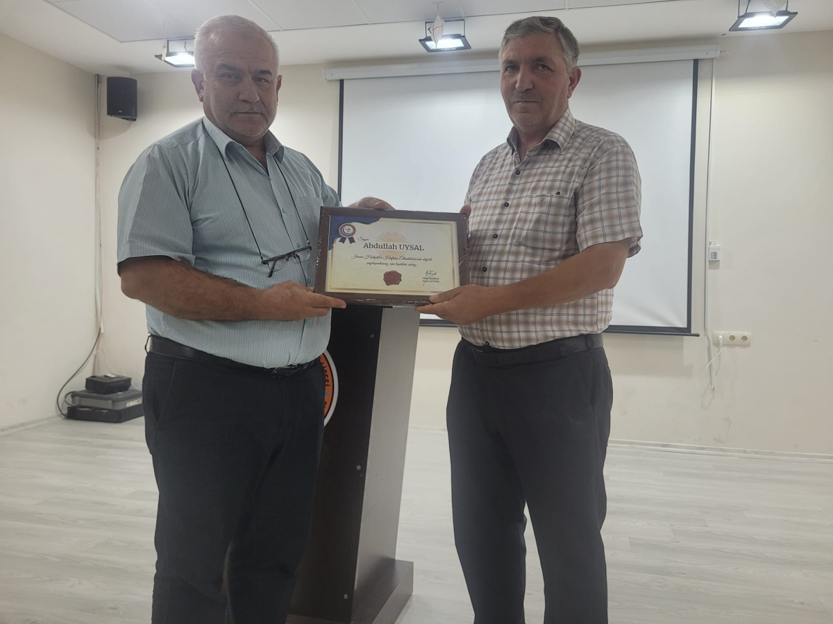Anamur İmam Hatip Lisesinde Filistin'de Hayatını Kaybeden Kardeşlerimiz İçin Kur'an Okundu.. 