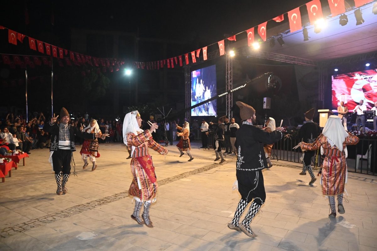 Anamur’da Cumhuriyetin 100. Yılı Coşku ile Kutlandı..