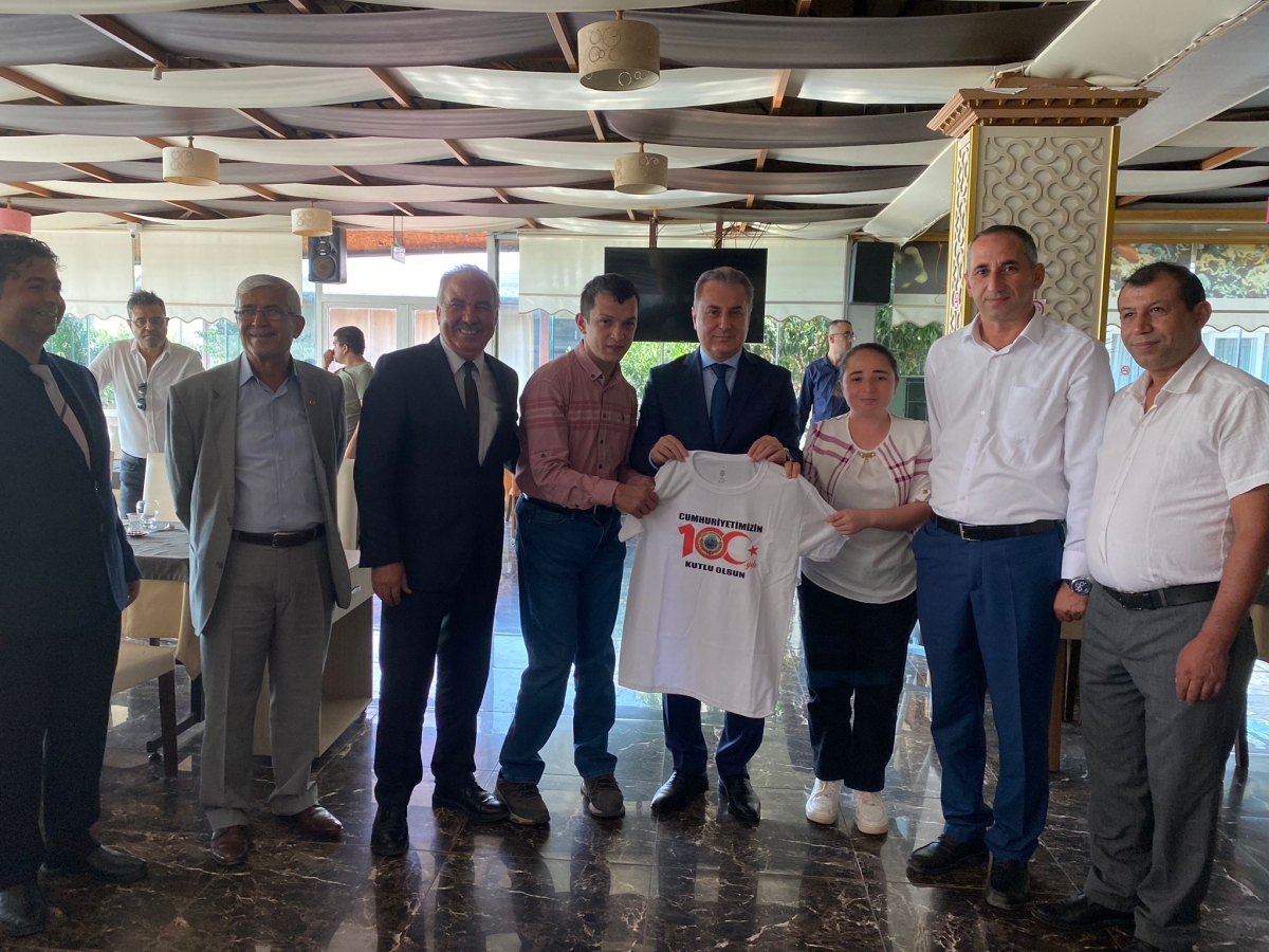 Anamur Kültür ve Turizm Derneği Özel Eğitim Öğrencilerine Kahvaltı Programı Düzenledi..