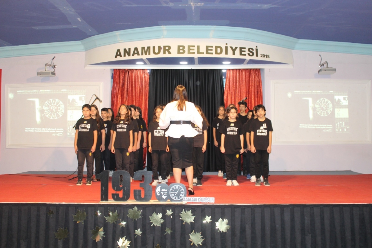 Anamur’da 10 Kasım Atatürk’ü Anama ve Çelenk Sunma Töreni düzenledi