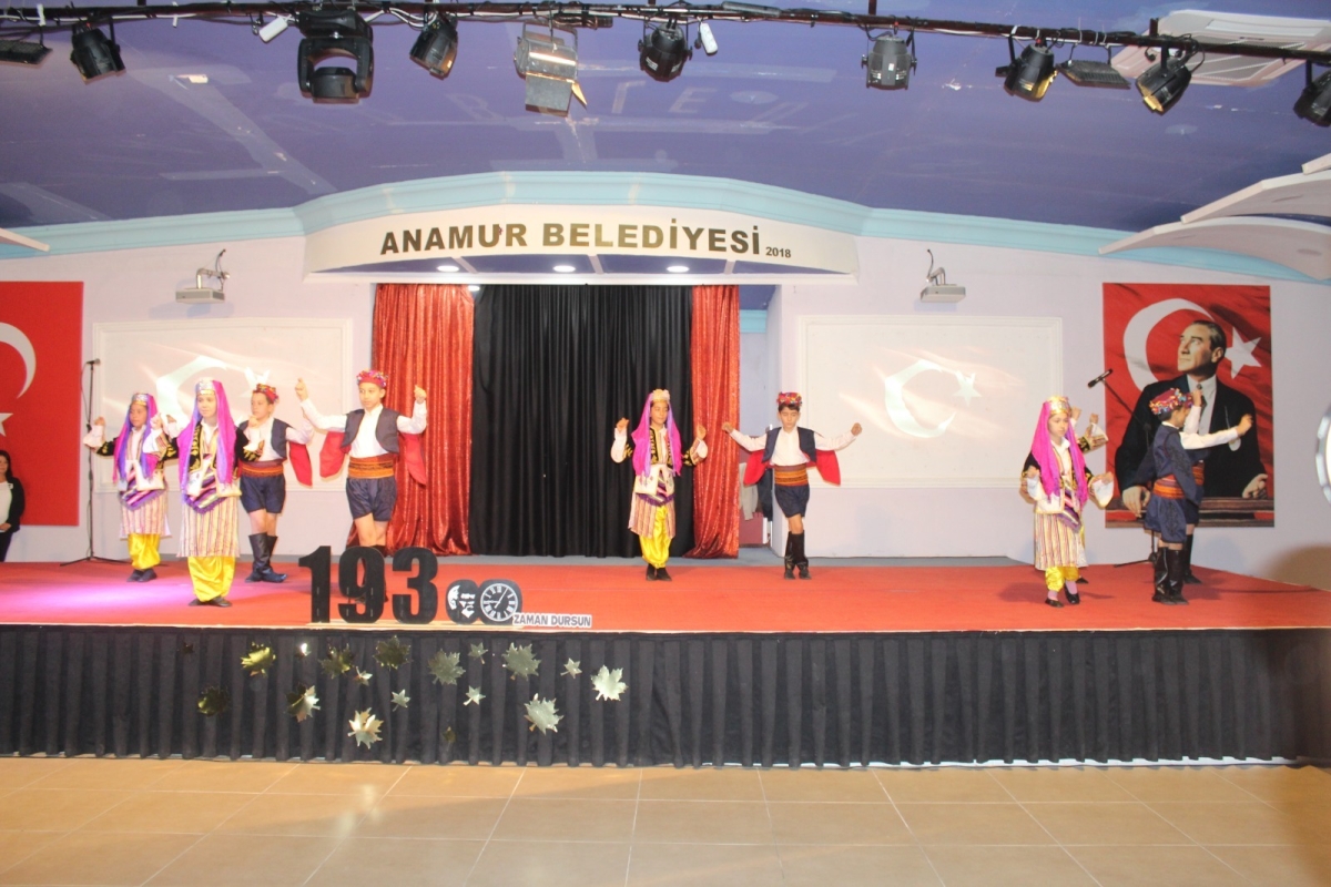 Anamur’da 10 Kasım Atatürk’ü Anama ve Çelenk Sunma Töreni düzenledi