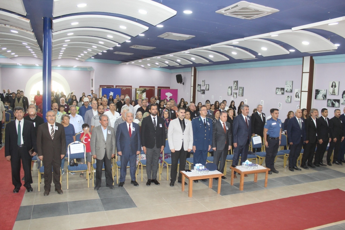 Anamur’da 10 Kasım Atatürk’ü Anama ve Çelenk Sunma Töreni düzenledi