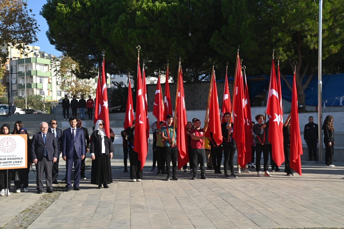 Anamur’da 24 Kasım Öğretmenler Gününde Çelenk Sunma Töreni Gerçekleşti..