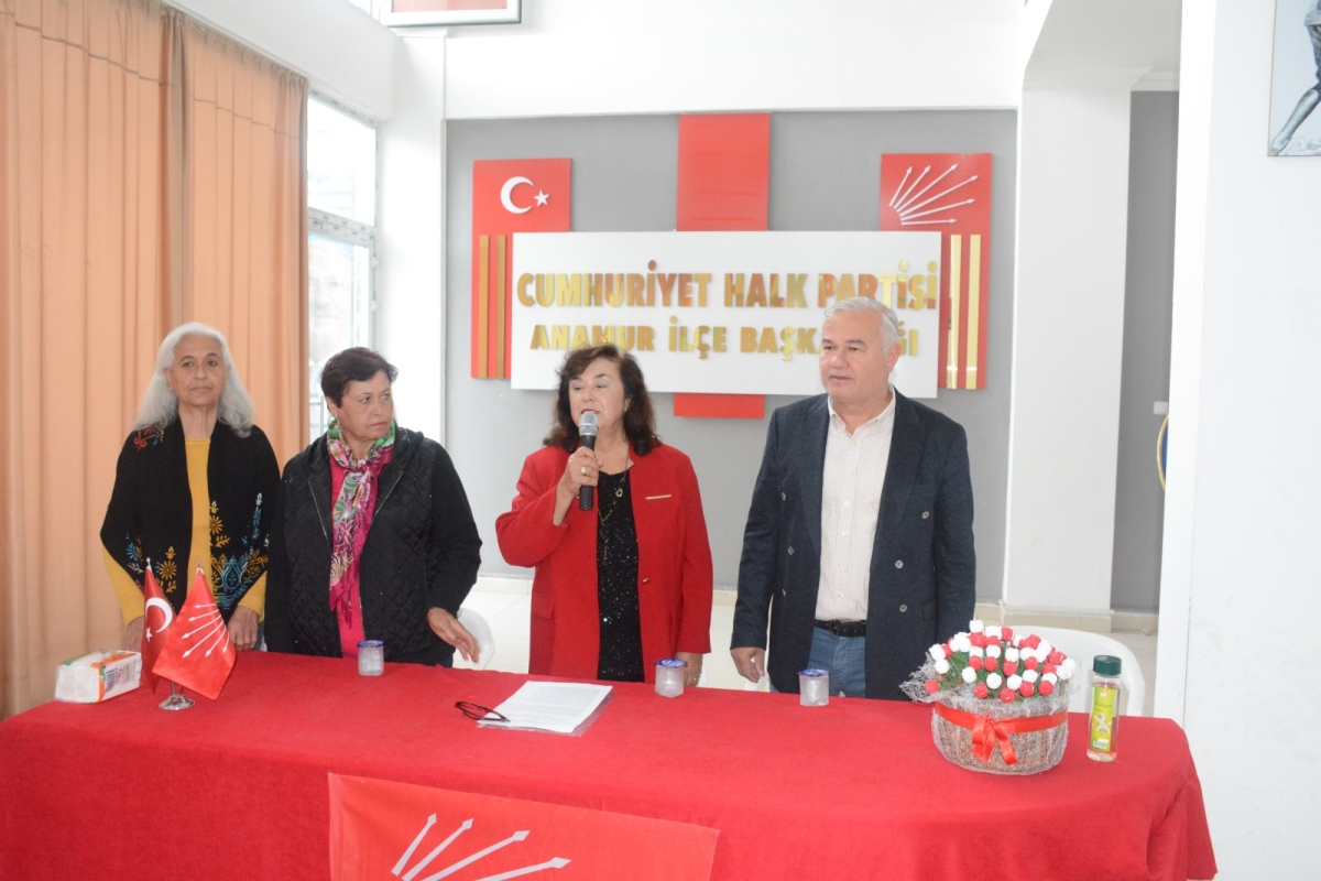 CHP Kadın Kolları Kadına Yönelik Şiddet’e Karşı Basın Açıklaması..