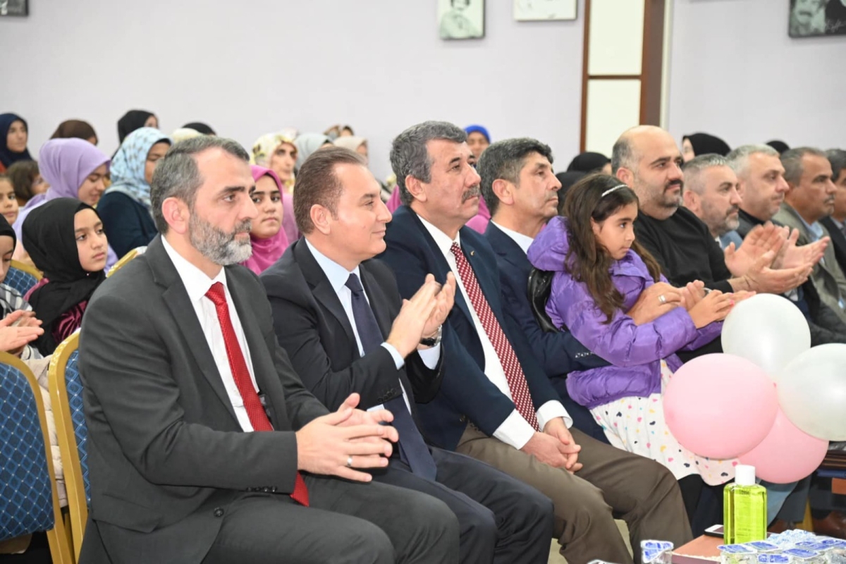 Anamur İlçe Müftülüğü Hafızlık İcazet Merasimi Düzenledi