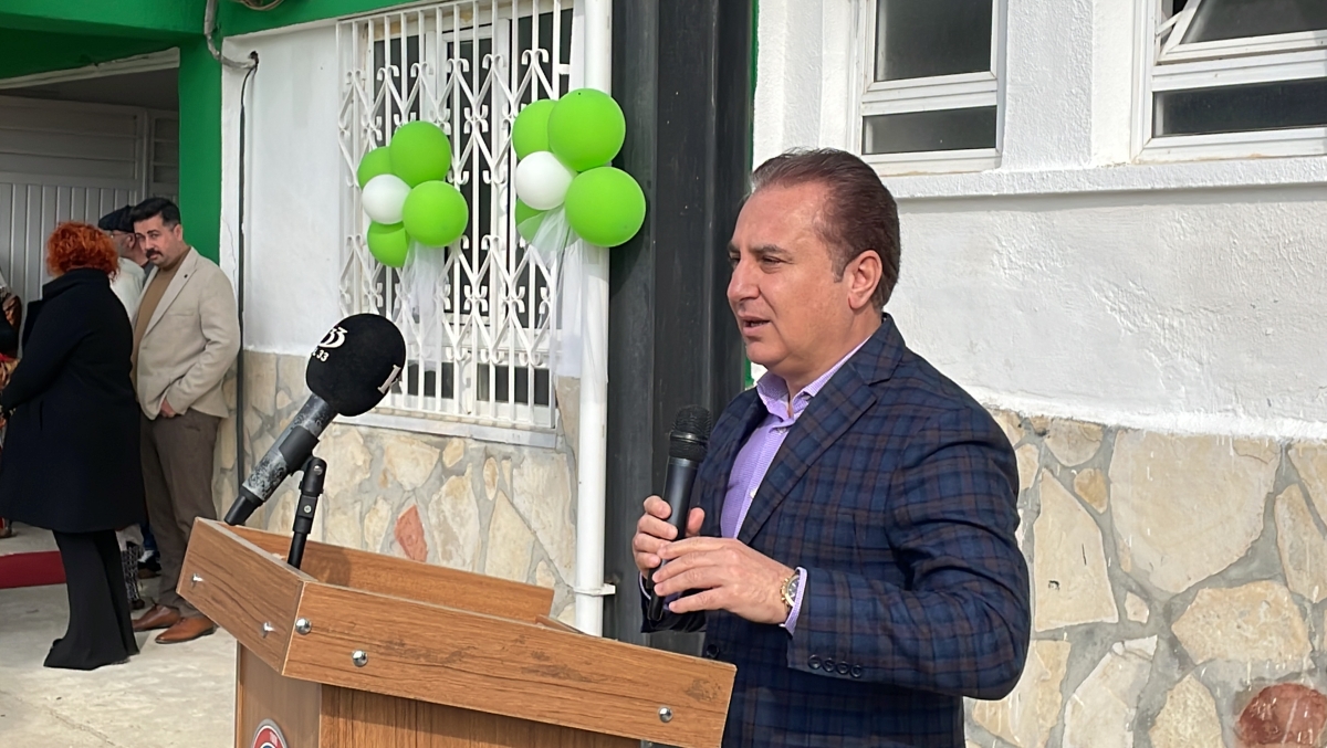 Anamur Belediye Başkanlığı tarafından tadilat çalışmaları tamamlanan şehir stadyumu hizmete açıldı.