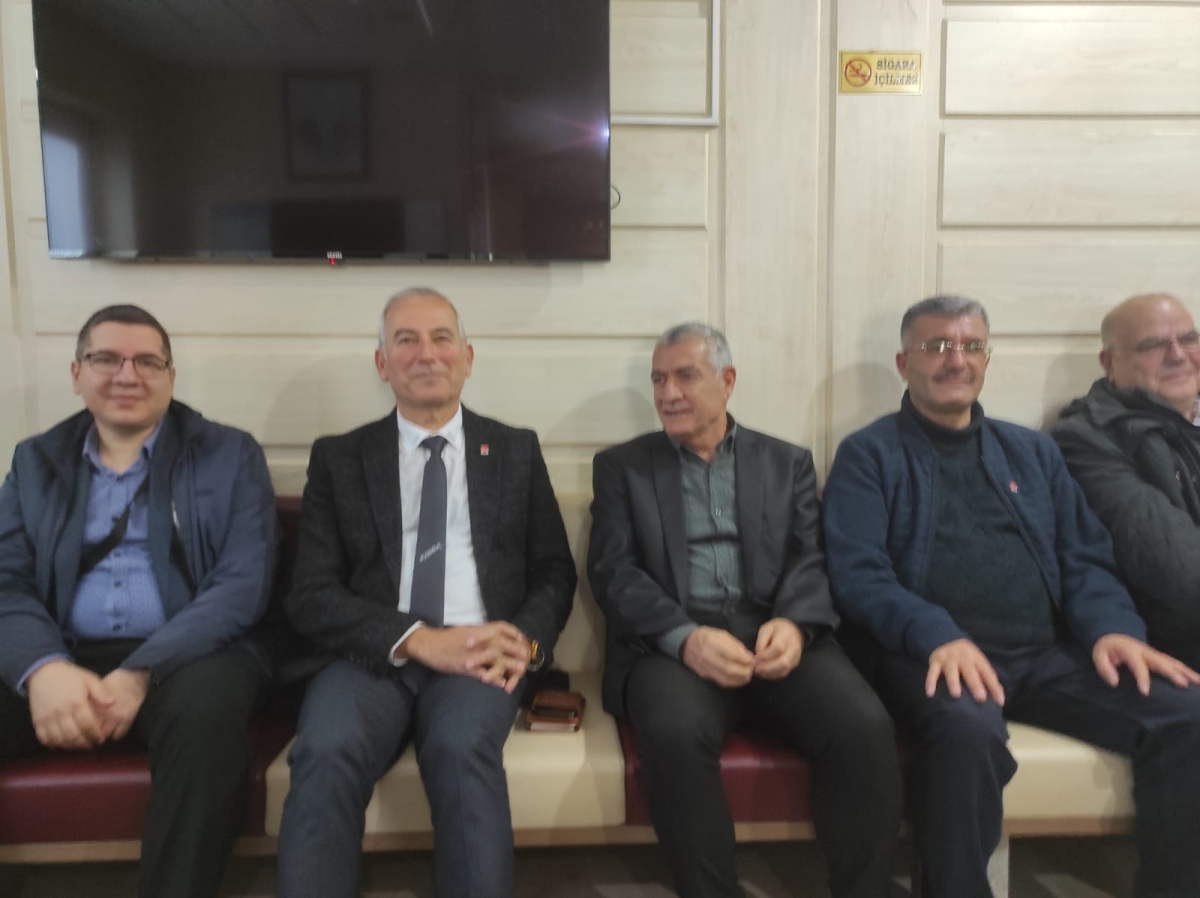 CHP Anamur Belediye Başkan Adayı Durmuş Deniz, İlçe Kaymakamı ve Siyasi Partileri Ziyaret Etti.