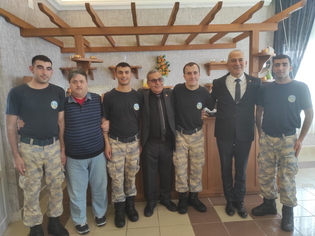 CHP Anamur Belediye Başkan Adayı Durmuş Deniz, İlçe Kaymakamı ve Siyasi Partileri Ziyaret Etti.