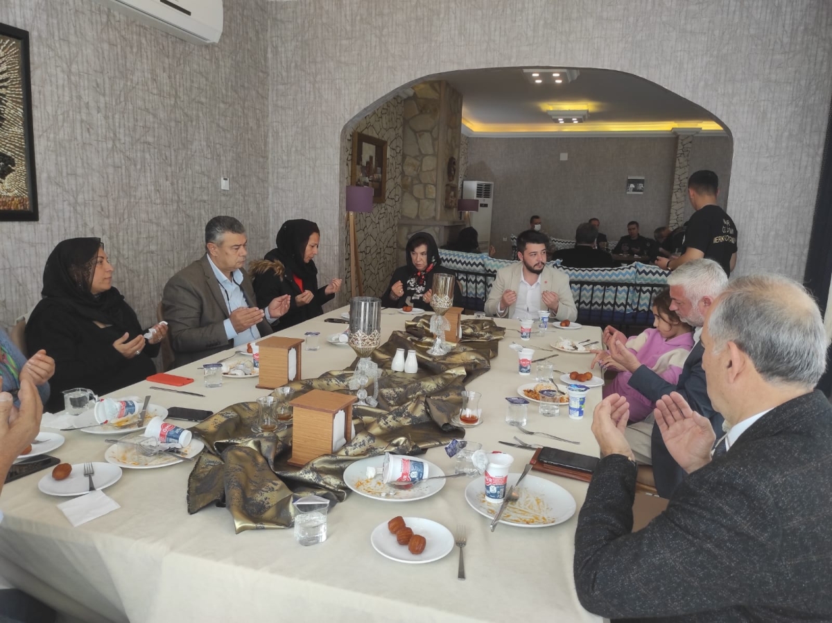CHP Anamur Belediye Başkan Adayı Durmuş Deniz, İlçe Kaymakamı ve Siyasi Partileri Ziyaret Etti.