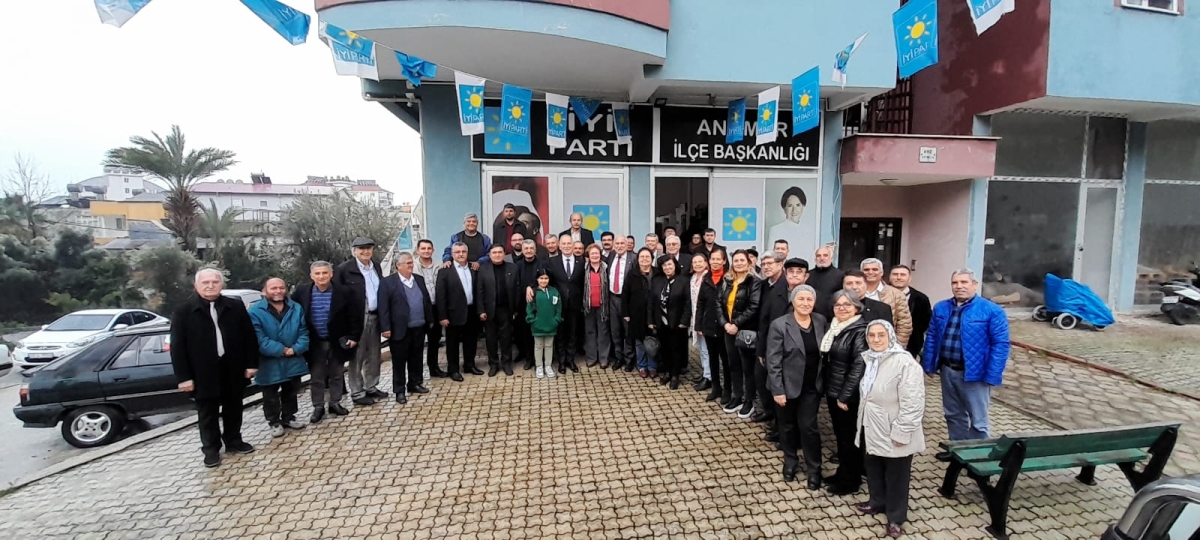 CHP Anamur Belediye Başkan Adayı Durmuş Deniz, İlçe Kaymakamı ve Siyasi Partileri Ziyaret Etti.