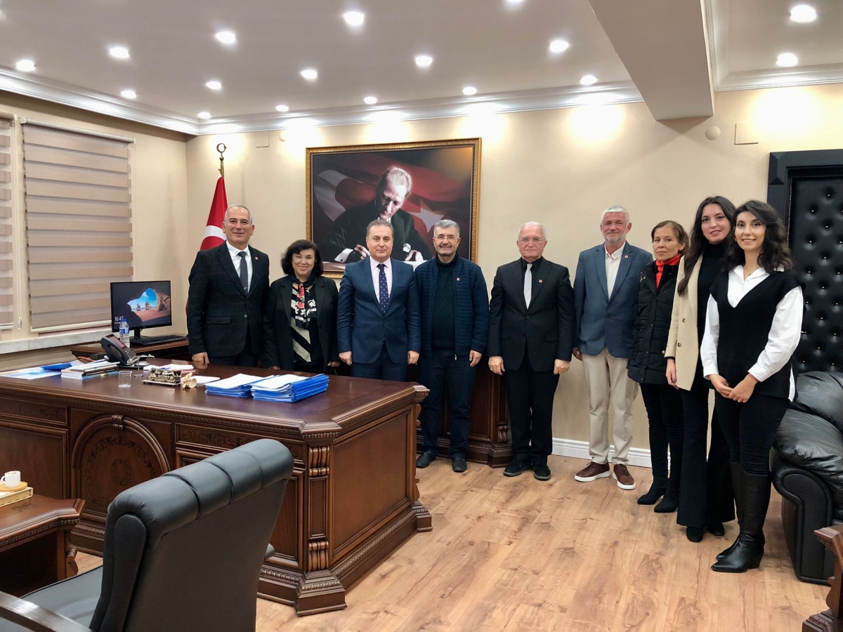 CHP Anamur Belediye Başkan Adayı Durmuş Deniz, İlçe Kaymakamı ve Siyasi Partileri Ziyaret Etti.