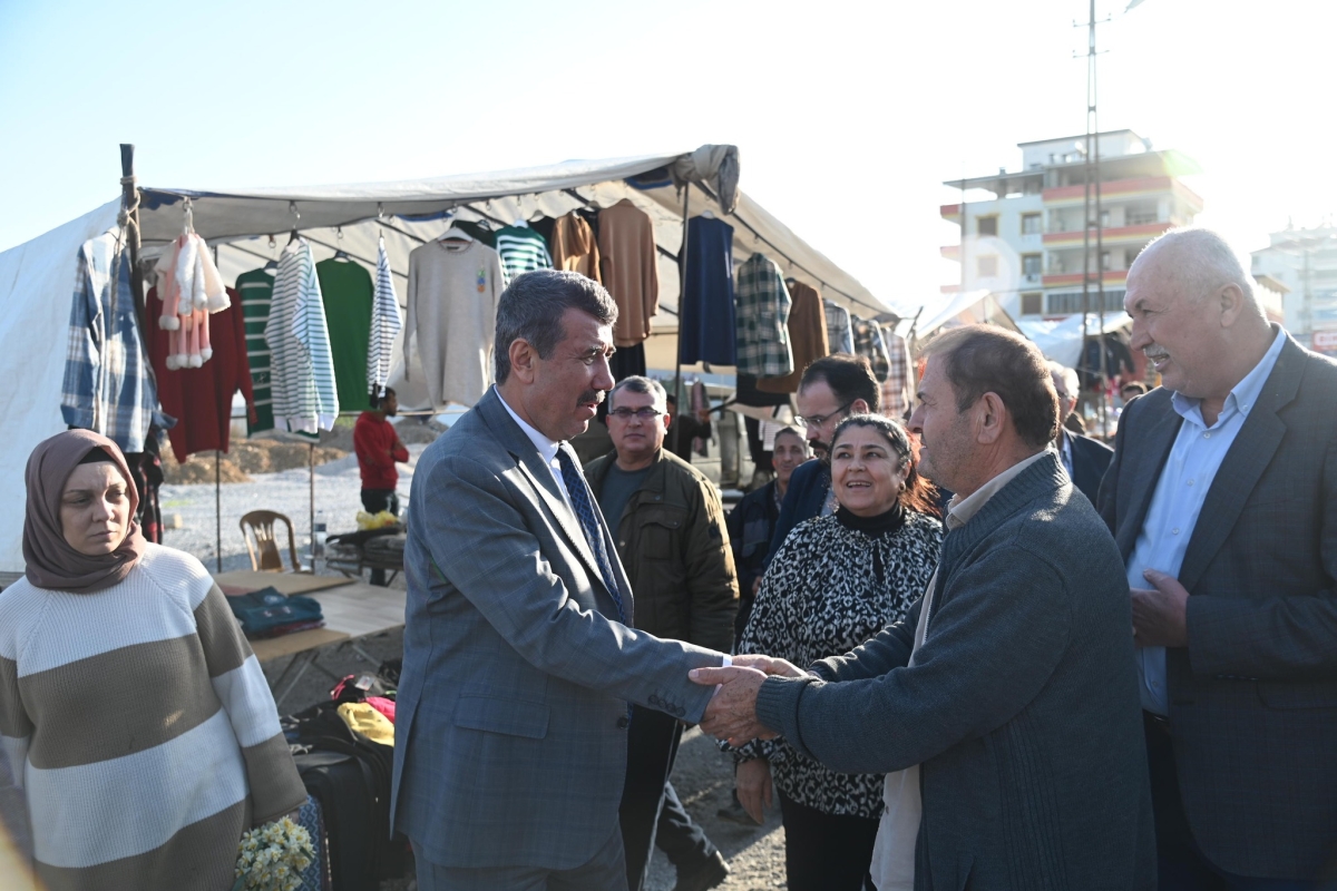 Başkan Kılınç Cumhur İttifakı Olarak Pazar Esnafını Ziyaret etti.