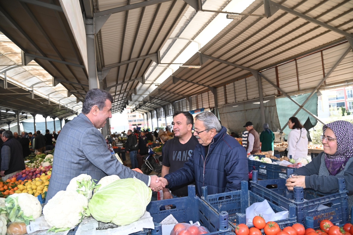 Başkan Kılınç Cumhur İttifakı Olarak Pazar Esnafını Ziyaret etti.