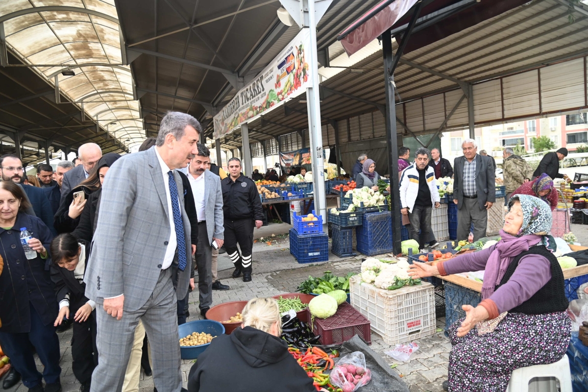 Başkan Kılınç Cumhur İttifakı Olarak Pazar Esnafını Ziyaret etti.
