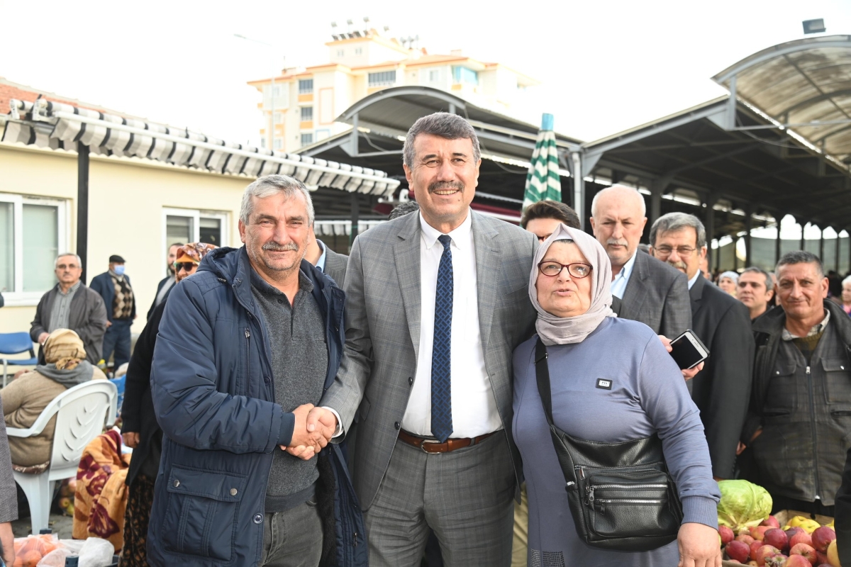 Başkan Kılınç Cumhur İttifakı Olarak Pazar Esnafını Ziyaret etti.