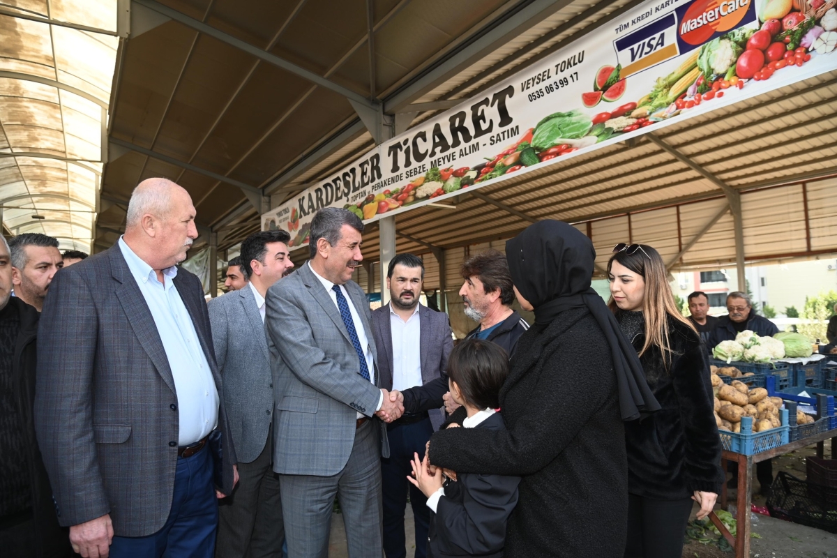Başkan Kılınç Cumhur İttifakı Olarak Pazar Esnafını Ziyaret etti.