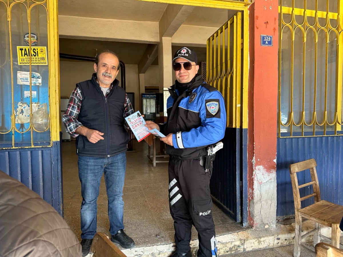 Anamur’da Polis Vatandaşı Telefon Dolandırıcılığına Karşı Uyardı..