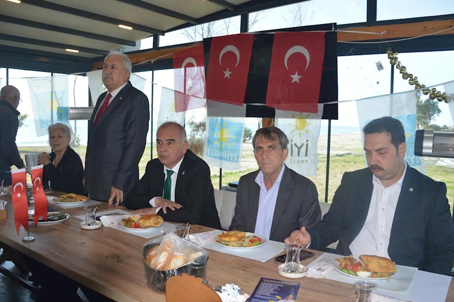 İYİ Parti Adayı Özdeniz Basınla Buluştu..