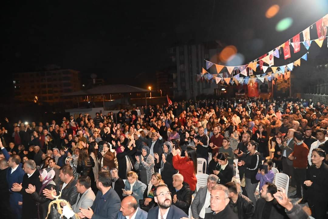 Bahçelievler Mahallesi’nde Miting Gibi Karşılama