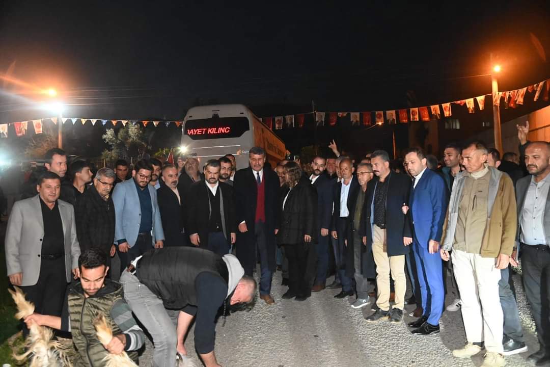 Bahçelievler Mahallesi’nde Miting Gibi Karşılama