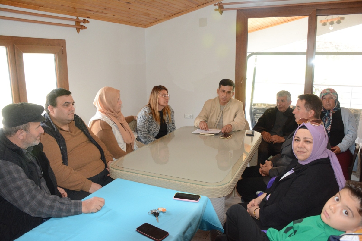 Esentepe Mahallesi Muhtar Adayı Yahya ALTUN Ekibiyle Birlikte Seçim Stratejilerini Belirledi.