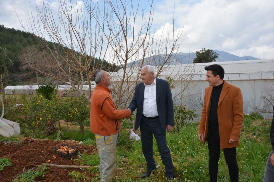 Cumhur İttifakı Adayı Mustafa ÇETİNKAYA’dan Bozyazı D-400’de Esnaf Ziyareti..