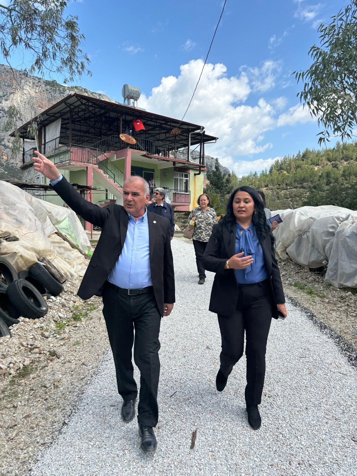 İYİ Parti Belediye Başkan Adayı Dr.Özdeniz, Saha Çalışmalarına Aralıksız Devam Ediyor..