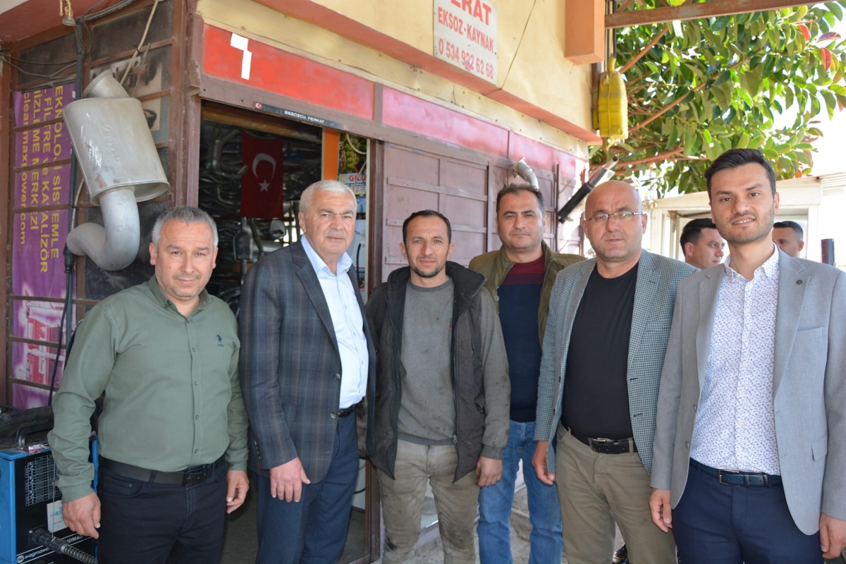 ÇETİNKAYA Esnafları ziyaret ederek, Onlarla Kucaklaşmaya Devam Ediyor..
