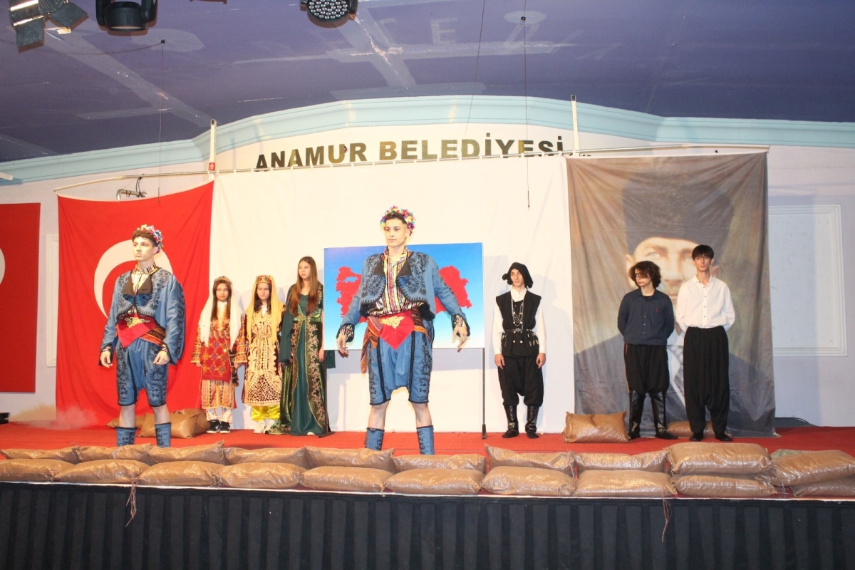Anamur'da 18 Mart Çanakkale Zaferi ve Şehitleri Anma Gününde Tören Düzenlendi