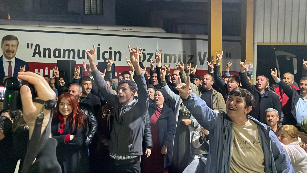 Hidayet Kılınç’a Miting Havasında Karşılama..
