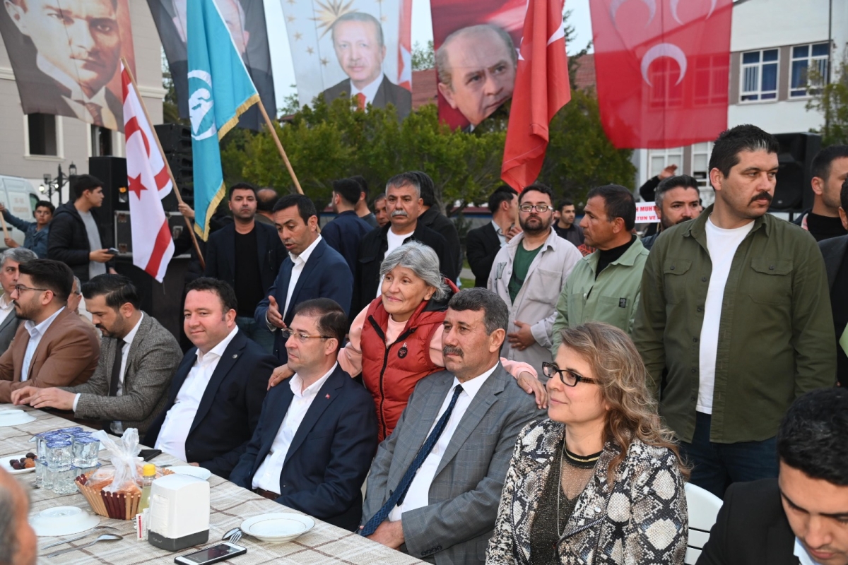 Anamur Belediye Başkanı Hidayet Kılınç Zaferini İlan Etti