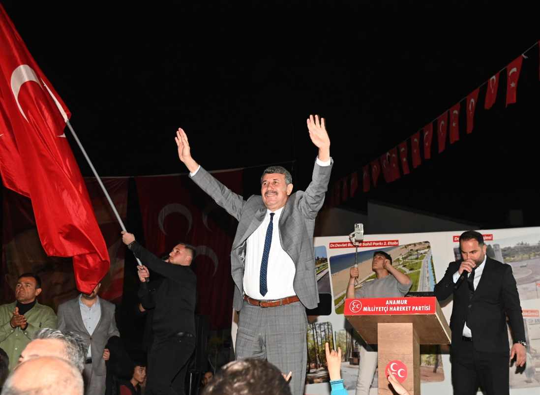 Anamur Belediye Başkanı Hidayet Kılınç Zaferini İlan Etti
