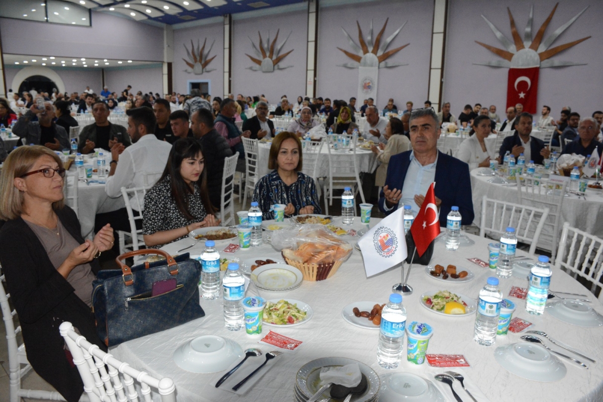 Anamur Ticaret ve Sanayi Odası İftar Yemeği Düzenledi..
