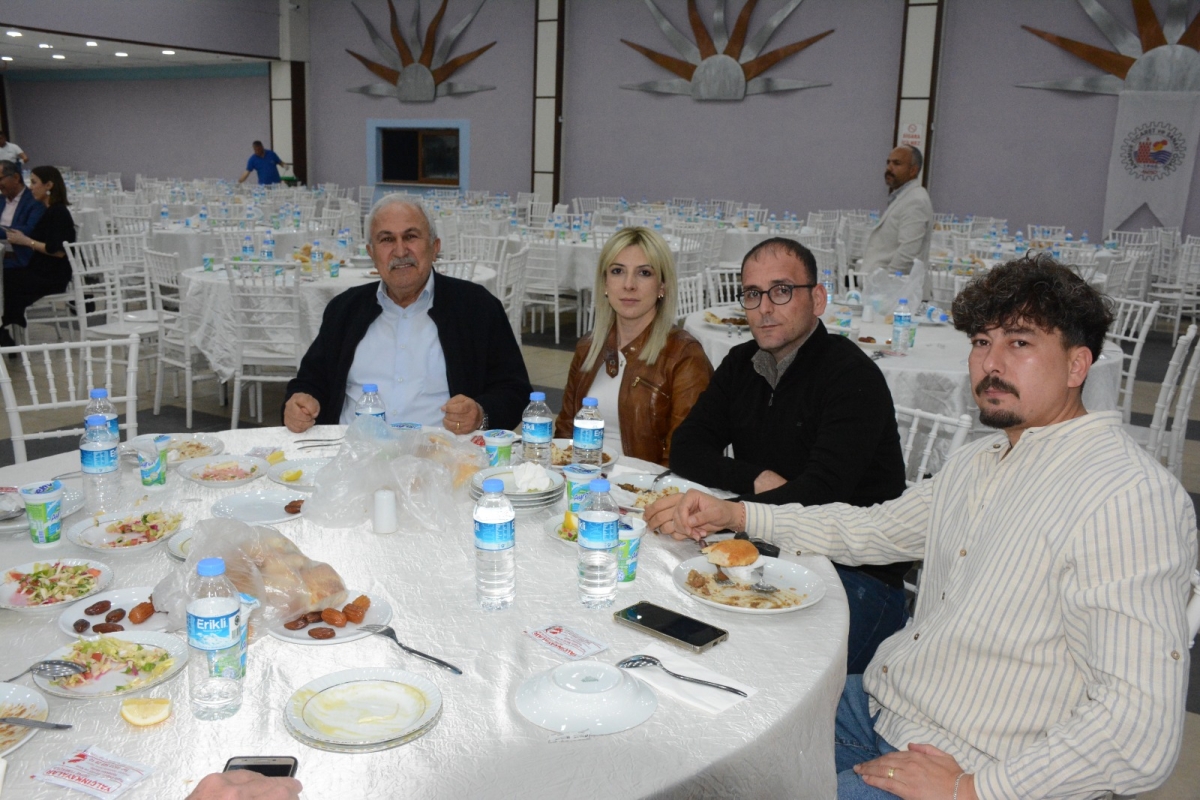 Anamur Ticaret ve Sanayi Odası İftar Yemeği Düzenledi..
