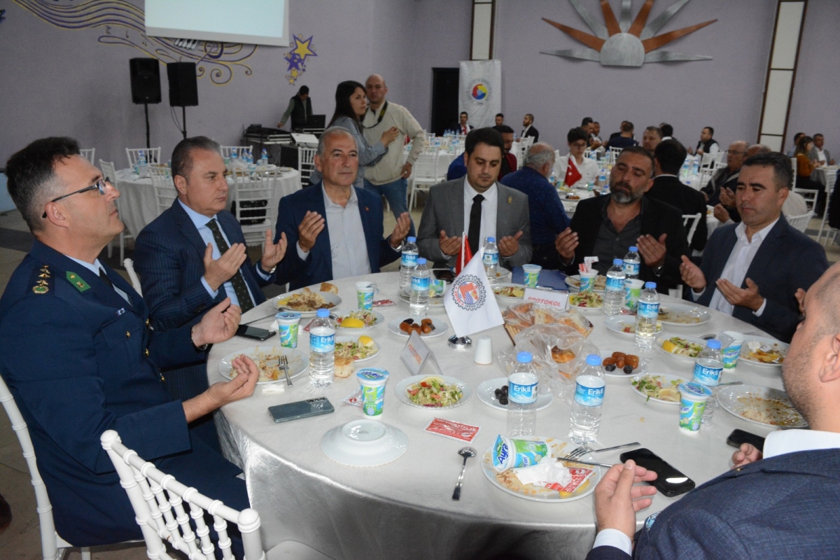 Anamur Ticaret ve Sanayi Odası İftar Yemeği Düzenledi..