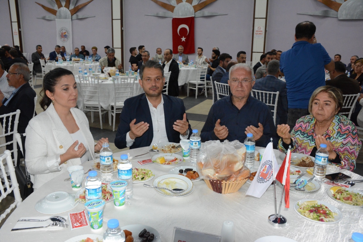 Anamur Ticaret ve Sanayi Odası İftar Yemeği Düzenledi..